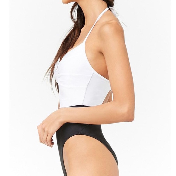 Cut-Out Colorblock One Piece Swimsuit - Picture 7 of 9